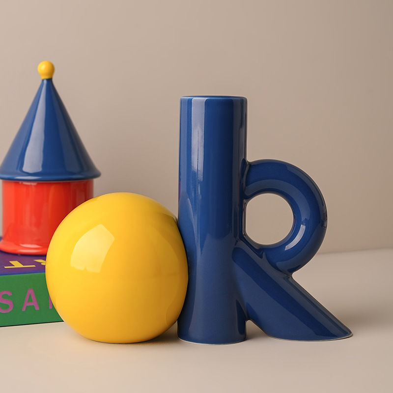 4Colors OK-Shaped Ceramic Vase - Ok Lighting Decor のレビューと価格