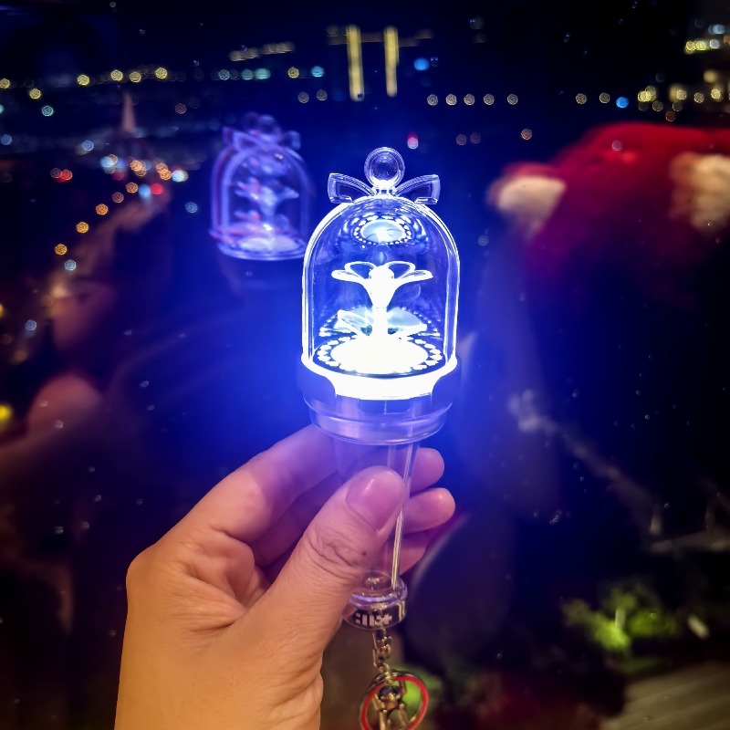 ILLITS Portable Mini Concert L - Decor Lighting Fans のレビューと価格