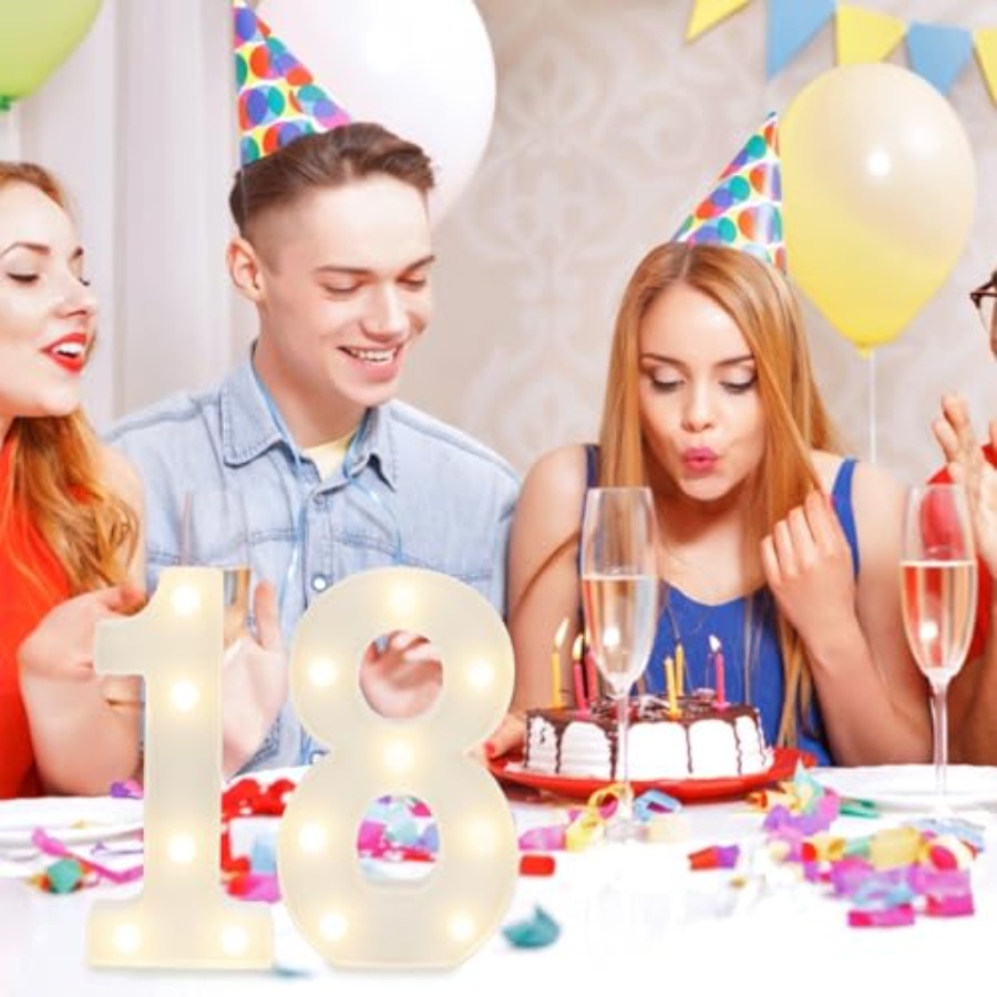 LED 18 Light Up Number, 18th B - Up Lighting Decor のレビューと価格